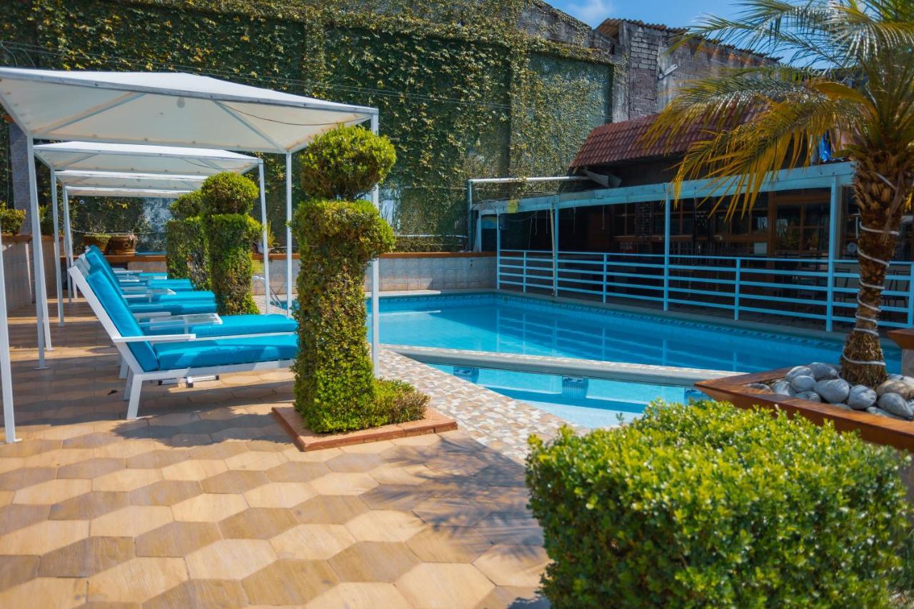 Hotel & Suites Posada Molina Куэтсалан-дель-Проґресо Екстер'єр фото