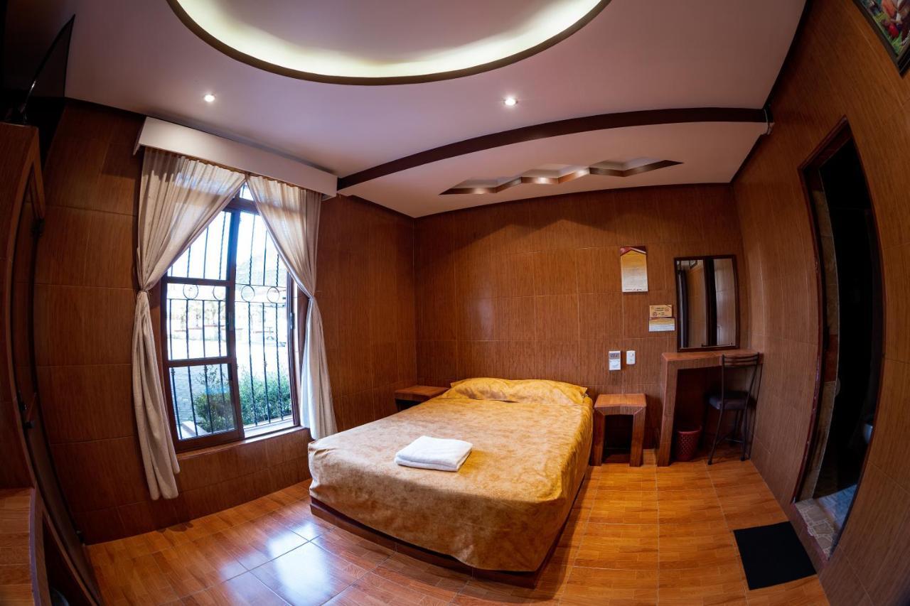 Hotel & Suites Posada Molina Куэтсалан-дель-Проґресо Екстер'єр фото